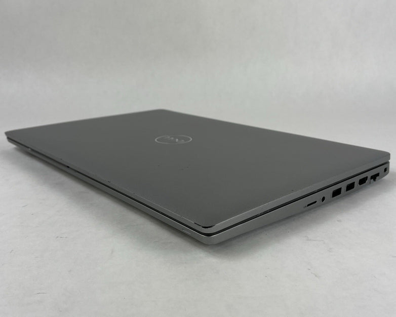Dell Latitude 5520 15.6" i5-1145G7 2.6GHz 8GB RAM No SSD/OS/AC - Scratched Paint
