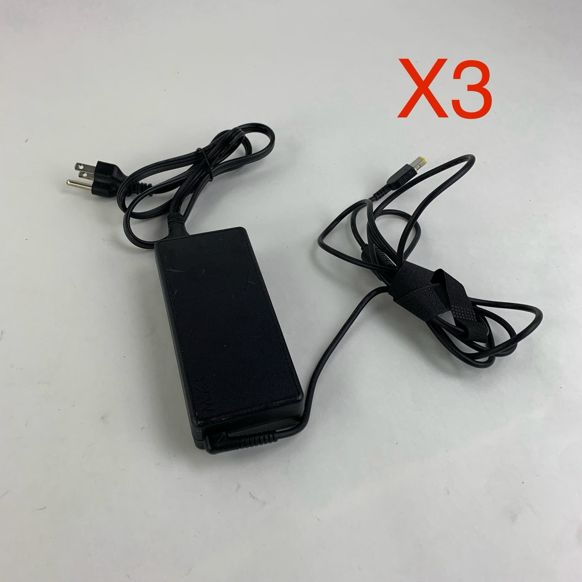Lenovo ADL135NDC3A AC Adapter - Lot of 30