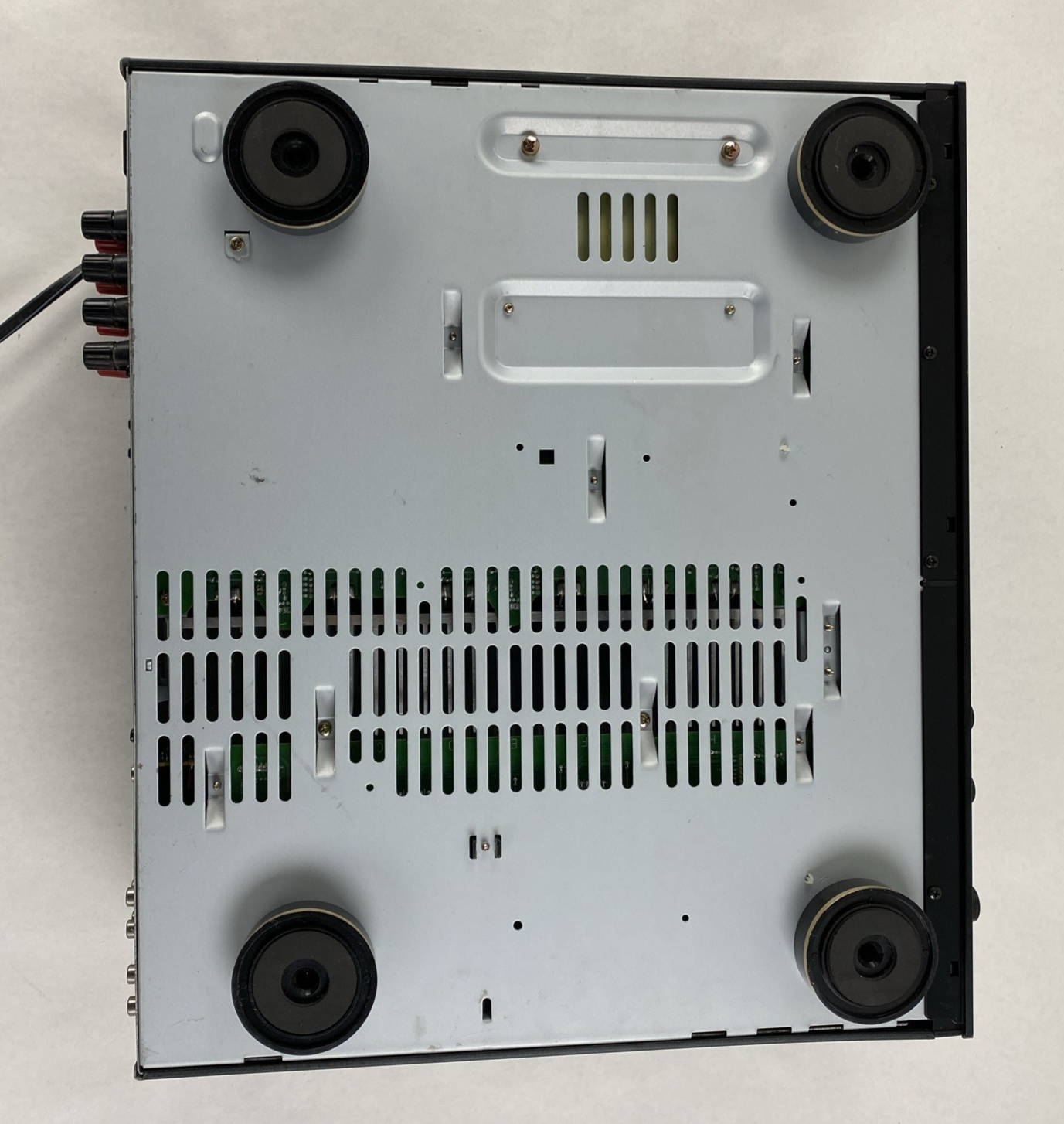 Denon DRA-685 AM/FM Stereo Receiver - Parts or Repair