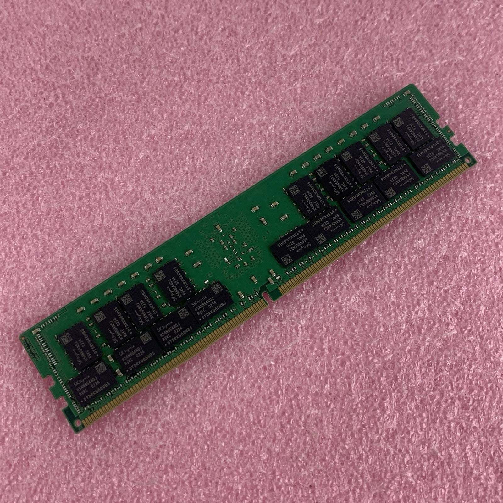 SK Hynix HMA84GR7DJR4N-VK 32 GB 1X32GB 2RX4 PC4-2666V Server Memory Ram4