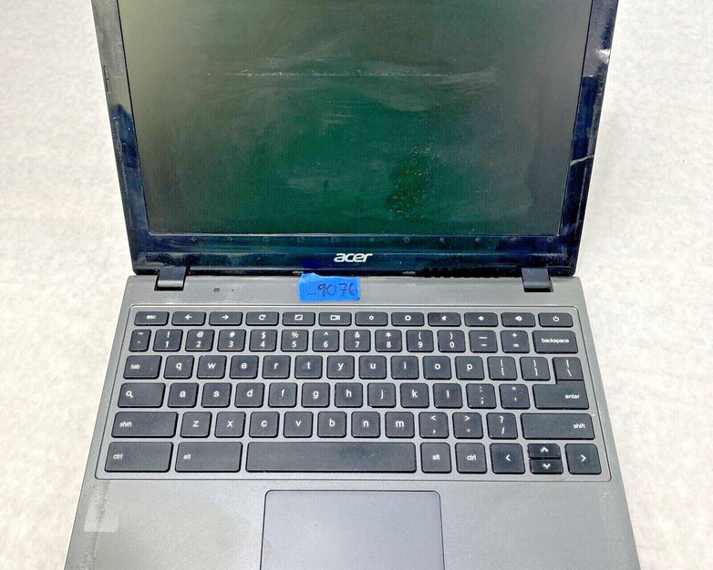 Lot of 4 Acer Chromebook C720 11.6" 1.4 GHz 2GB DDR3L Grade C FOR PARTS