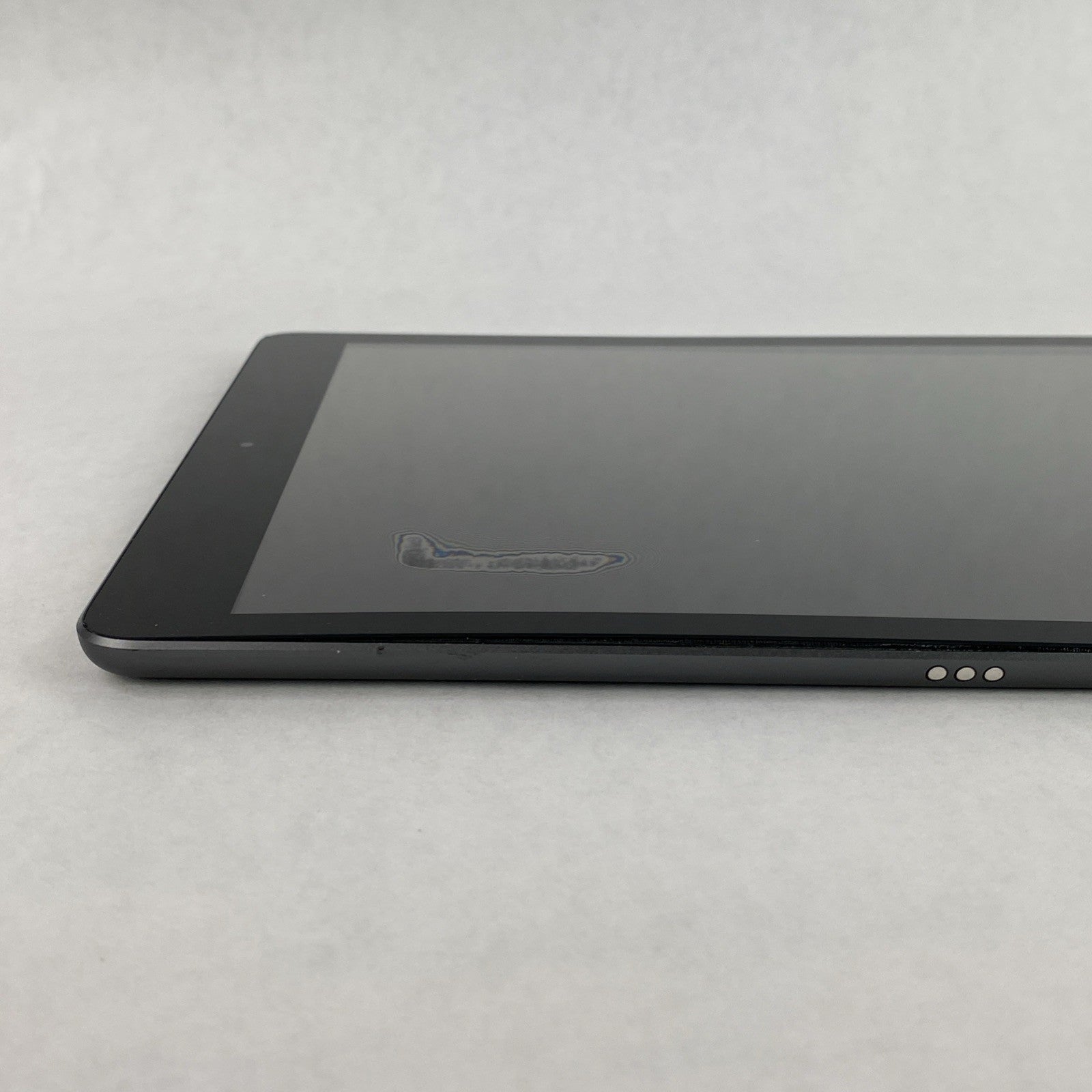 Apple iPad 7th Gen A2197 32GB 10.2" Retina Wi-Fi Space Gray IOS 18.7.89