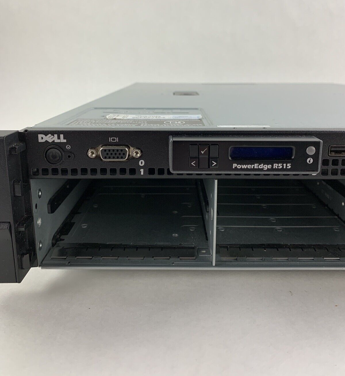 Dell PowerEdge R515 Server 1x AMD Opteron 4122 2.2 GHz 16 GB RAM No HDD No OS