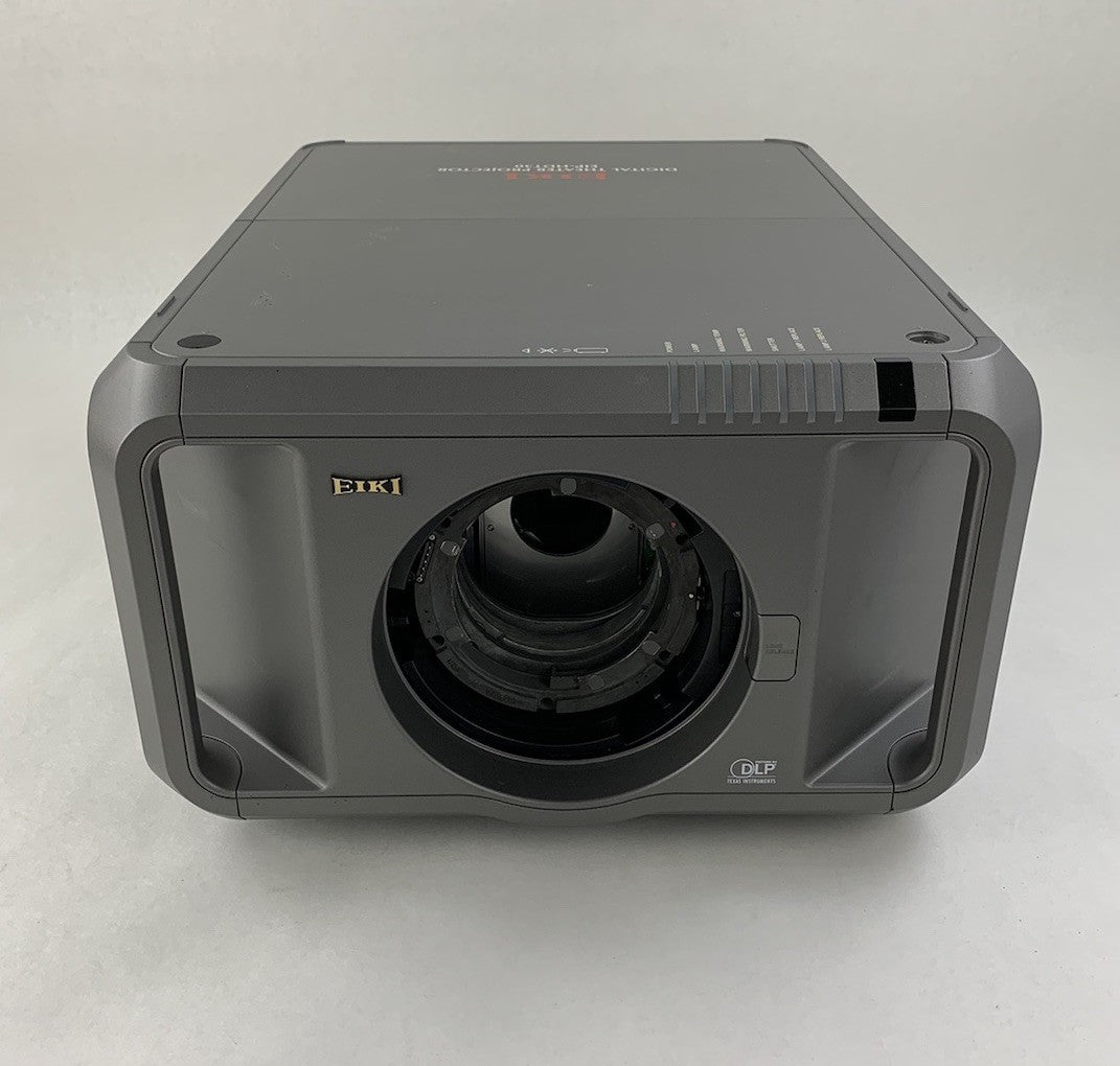 Eiki EIP-HDT30 Digital Theater Projector - Parts or Repair