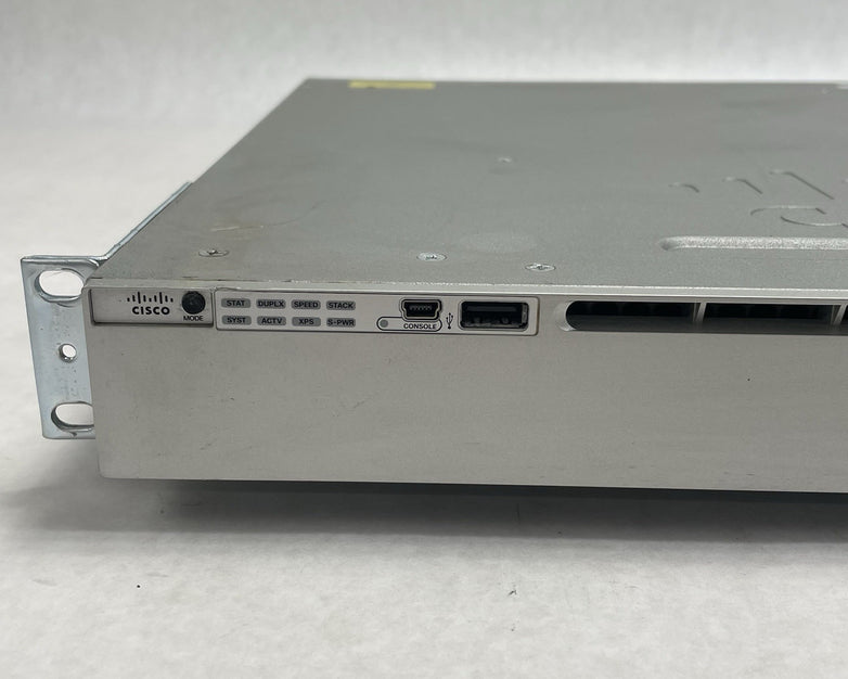 Cisco Catalyst WS-C3850-24T-L V06 24 Port Switch Tested & Reset 1X PSU