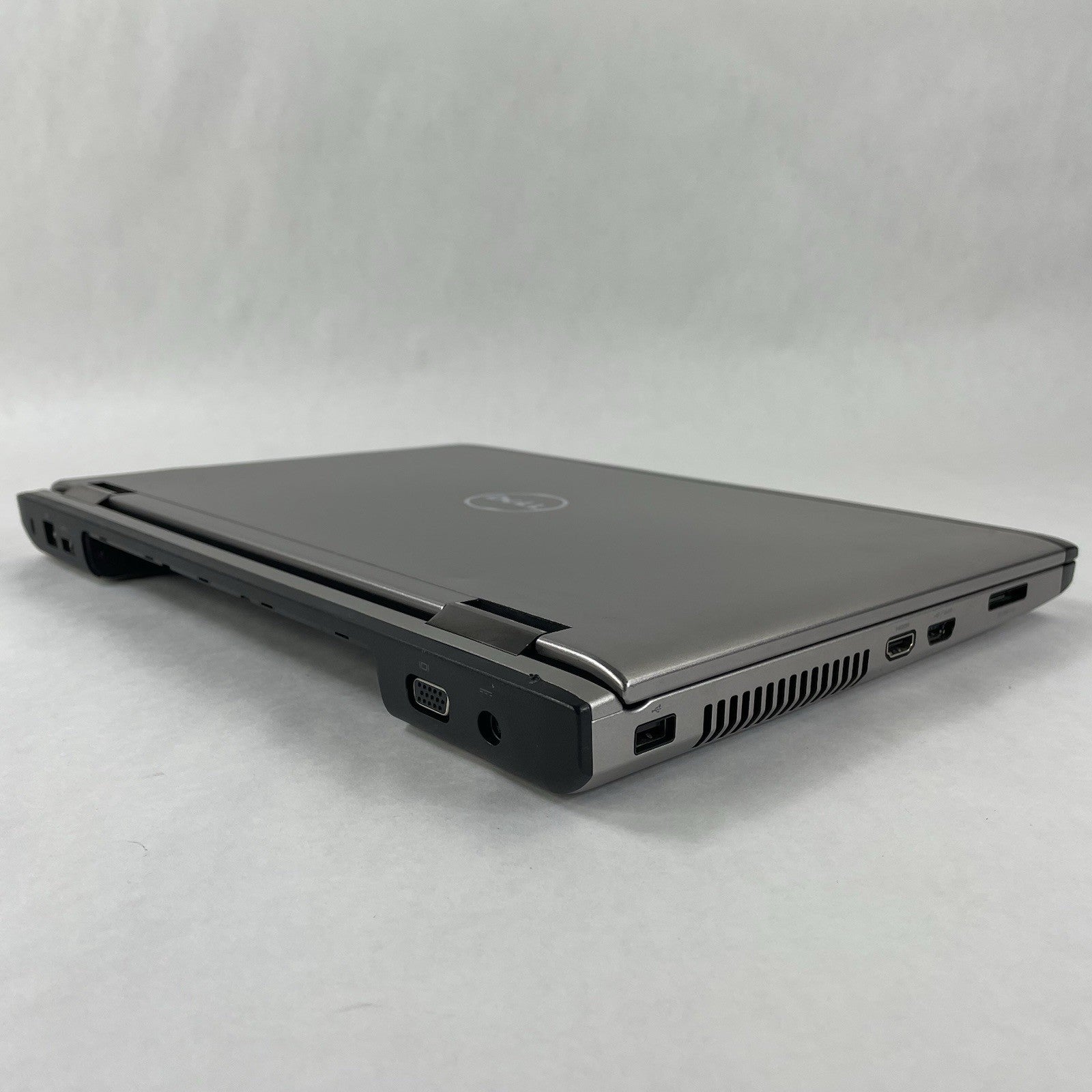 Dell Vostro 3550 15.6" i3-2310M 2.10 GHz 4 GB RAM No SSD/OS/AC/Battery - Dents9