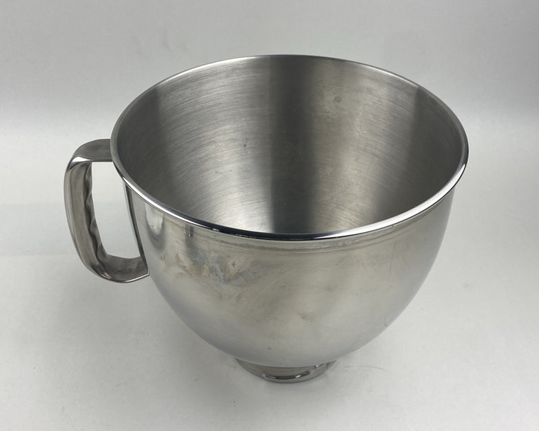 2005 KitchenAid KSM150 5 Quart Stainless Mixing Bowl With Attachments