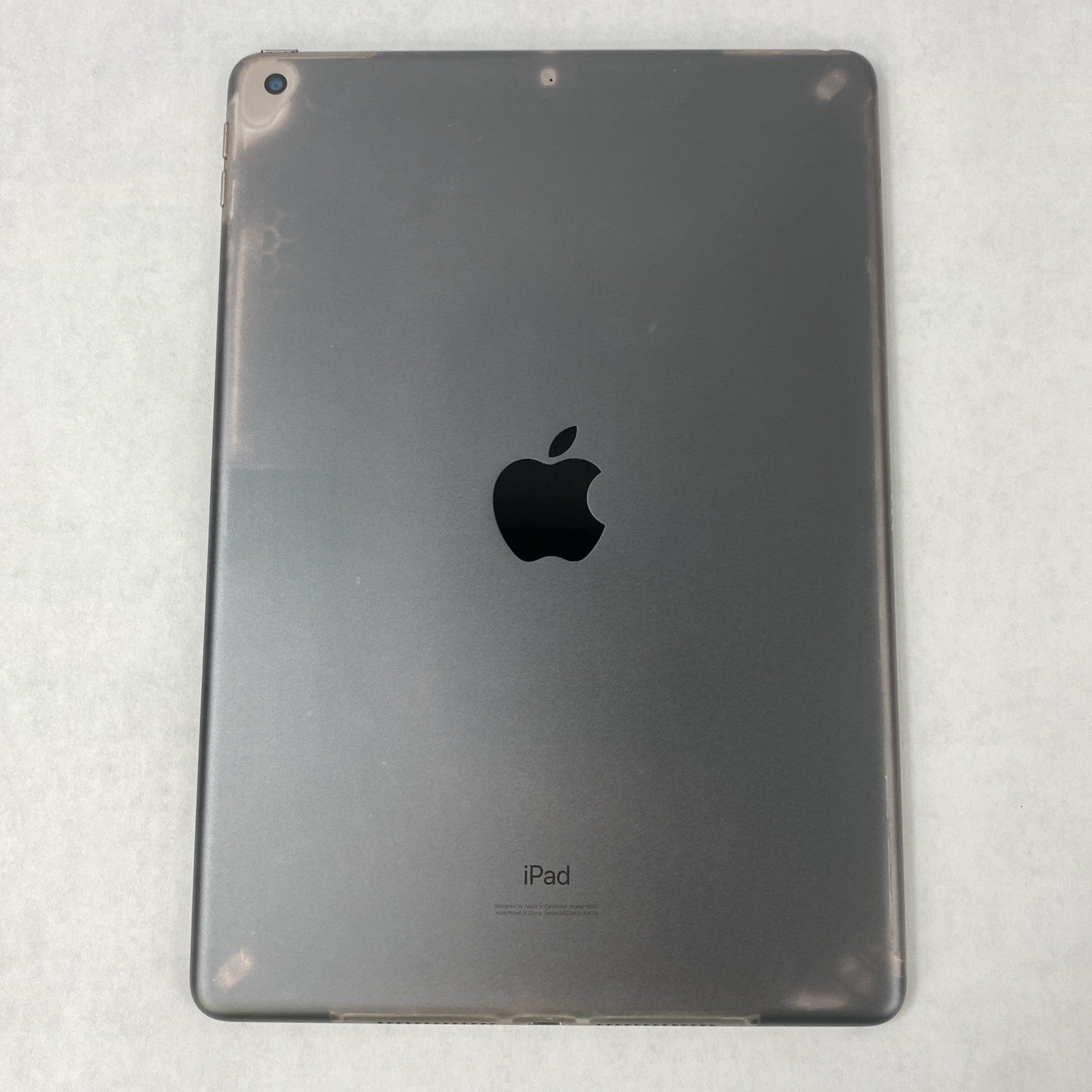 Apple iPad 7th Gen A2197 128GB 10.2" Wi-Fi Space Gray IOS 18.7.810