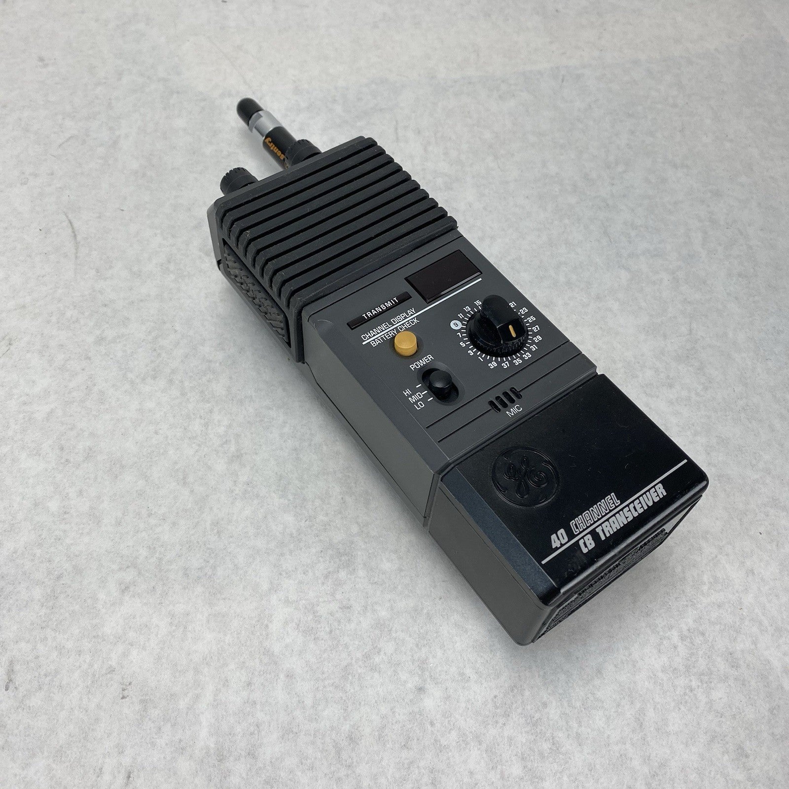 General Electric 3-5979 40-Channel Handheld CB Transceiver Untested