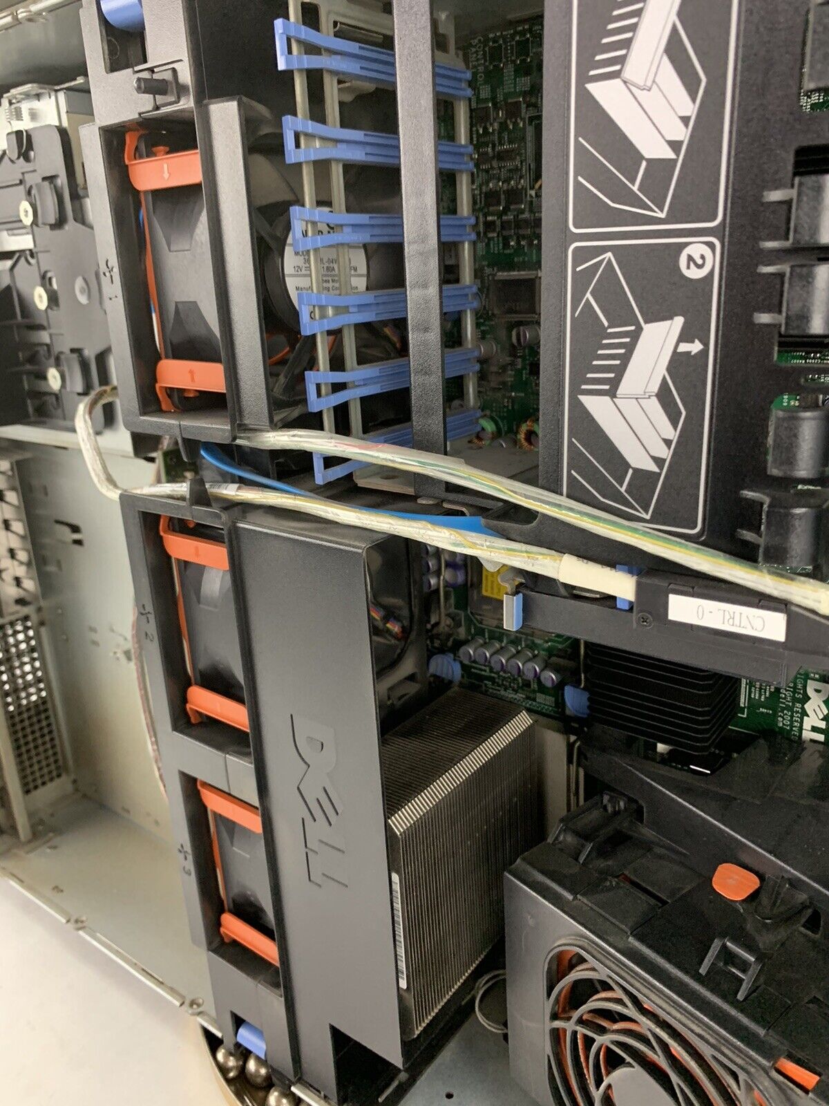 Dell PowerEdge 2900 X5260 3.3 GHz 24 GB RAM No HDD No OS
