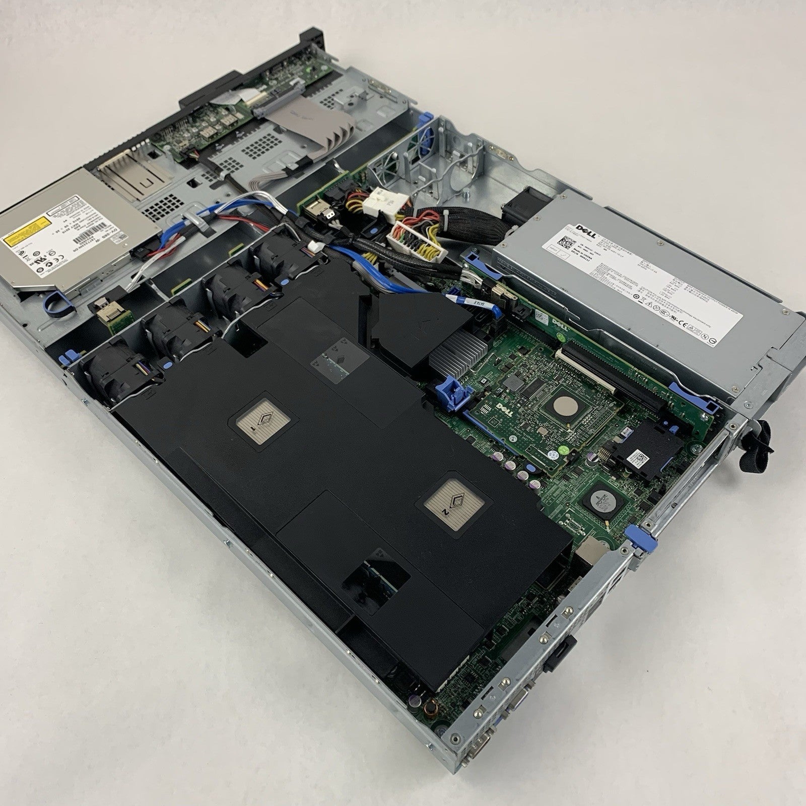 Dell PowerEdge R410 1U Server 2x Xeon E5506 2.13 GHz 2 GB Ram No OS No HDD8