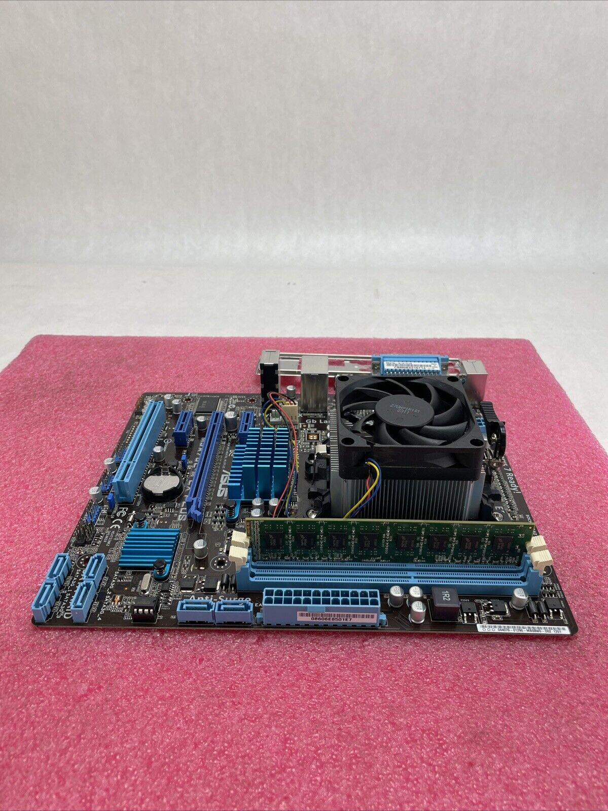 ASUS M5A7BL-MXL Plus Motherboard AMD Phenom 2 x6 1045T 2.7GHz 8GB RAM w/Shield