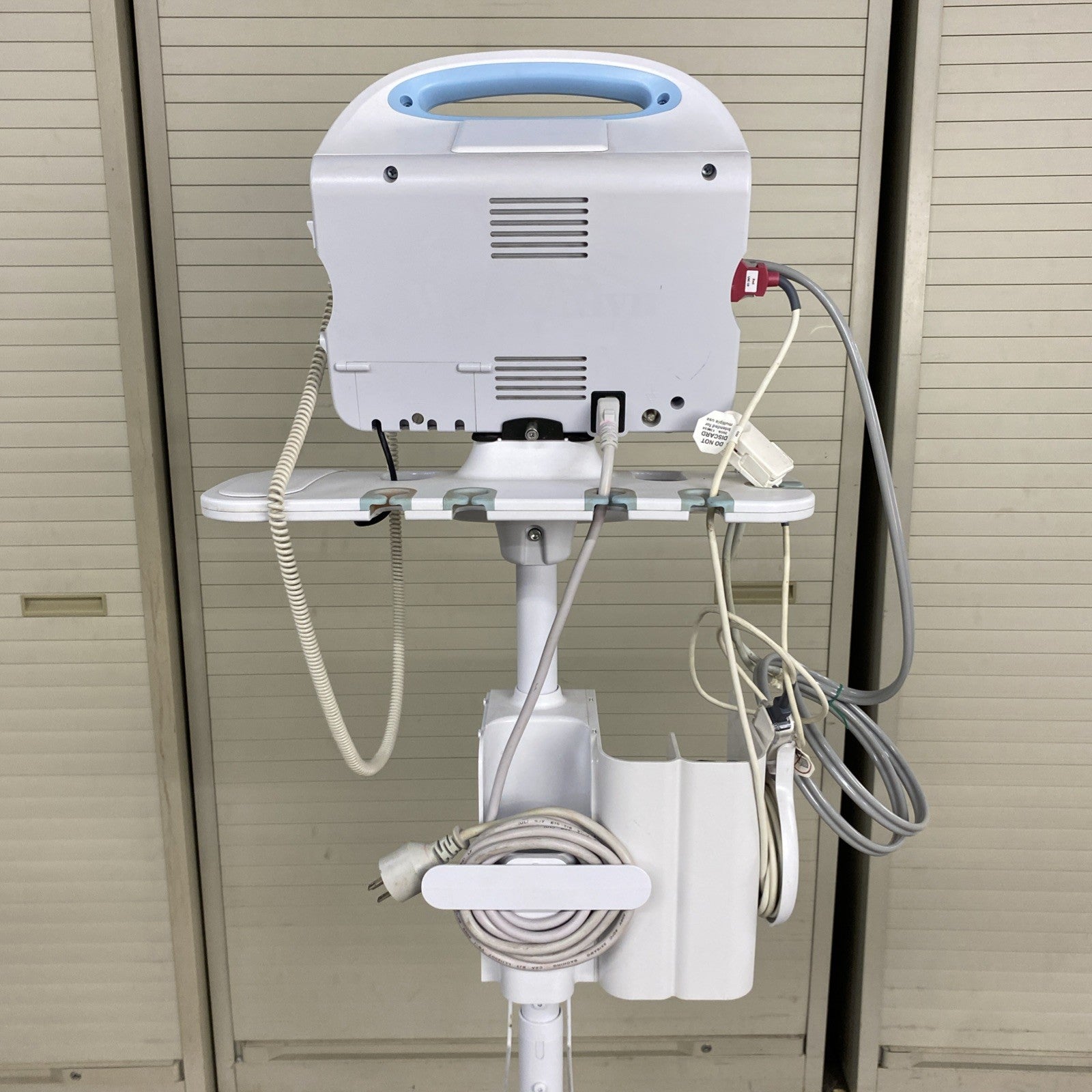 Welch Allyn 6000 Series Vital Sign Monitor 63MTXX w/ Mobile Stand 4800-6015