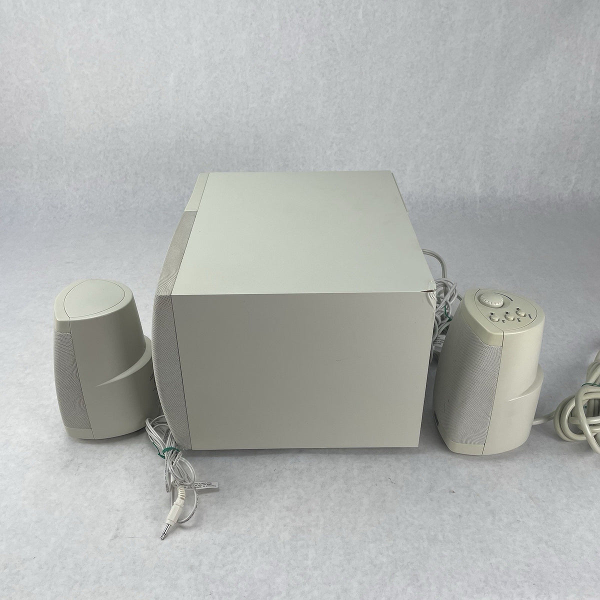 Altec Lansing ACS295 2.1 Computer Speaker System Subwoofer Tested11