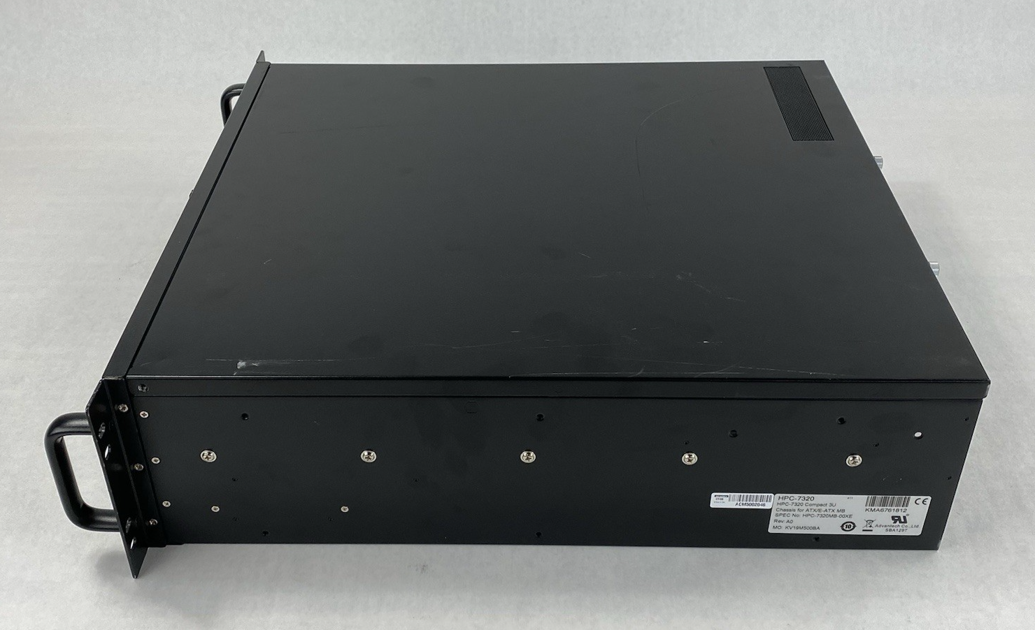 Advantech HPC-7320MB-00XE 3U Compact Rackmount Chassis