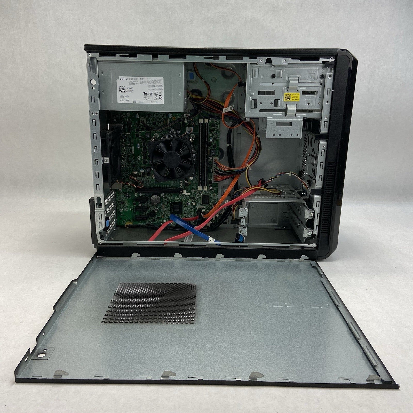 Dell Vostro 260 MT Intel Core i5-2400 3.1GHz 4GB RAM No HDD No OS8