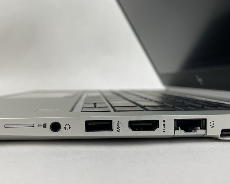 HP mt45 14" Ryzen 3 Pro 3300U 2.10 GHz 8 GB RAM No SSD/OS/AC - Tilted Key