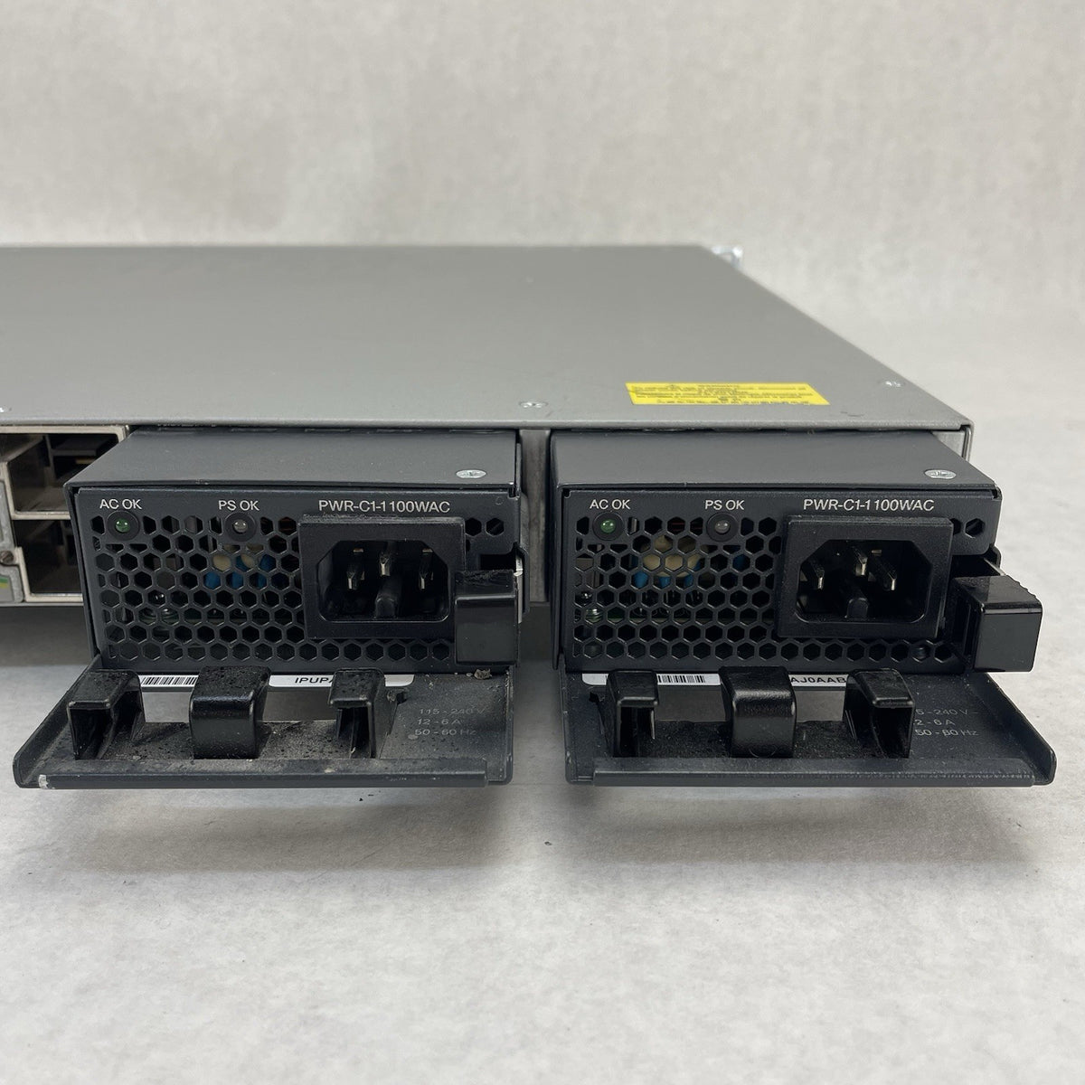 Cisco WS-C3850-48F-S 3850 NM-4-10g 2x PSU 48 1GE RJ-45 V07 - Tested and Reset8