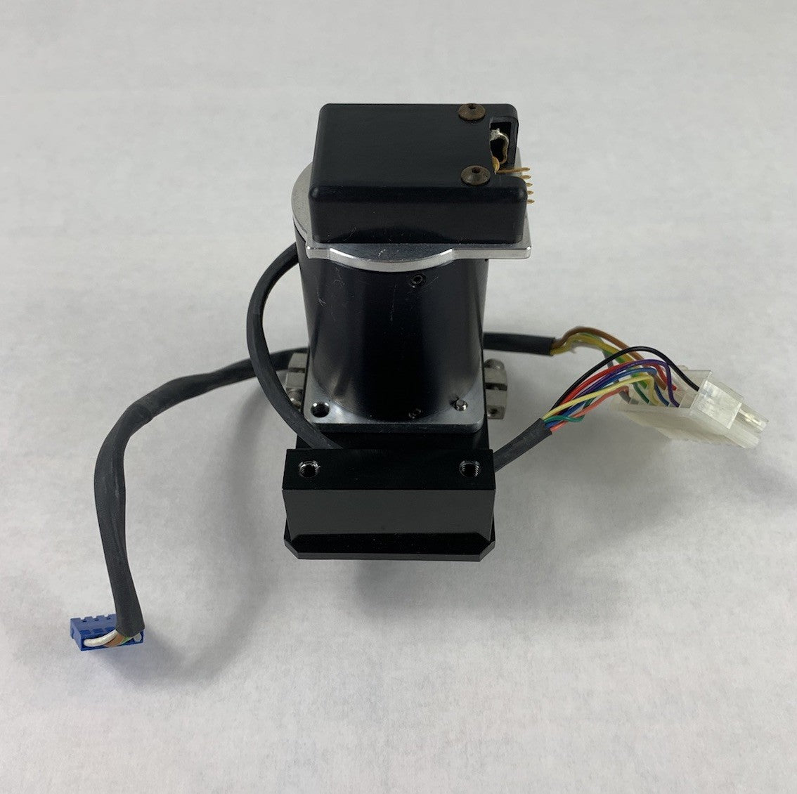 Bearing Engineers AVS-M172-1000 Motor
