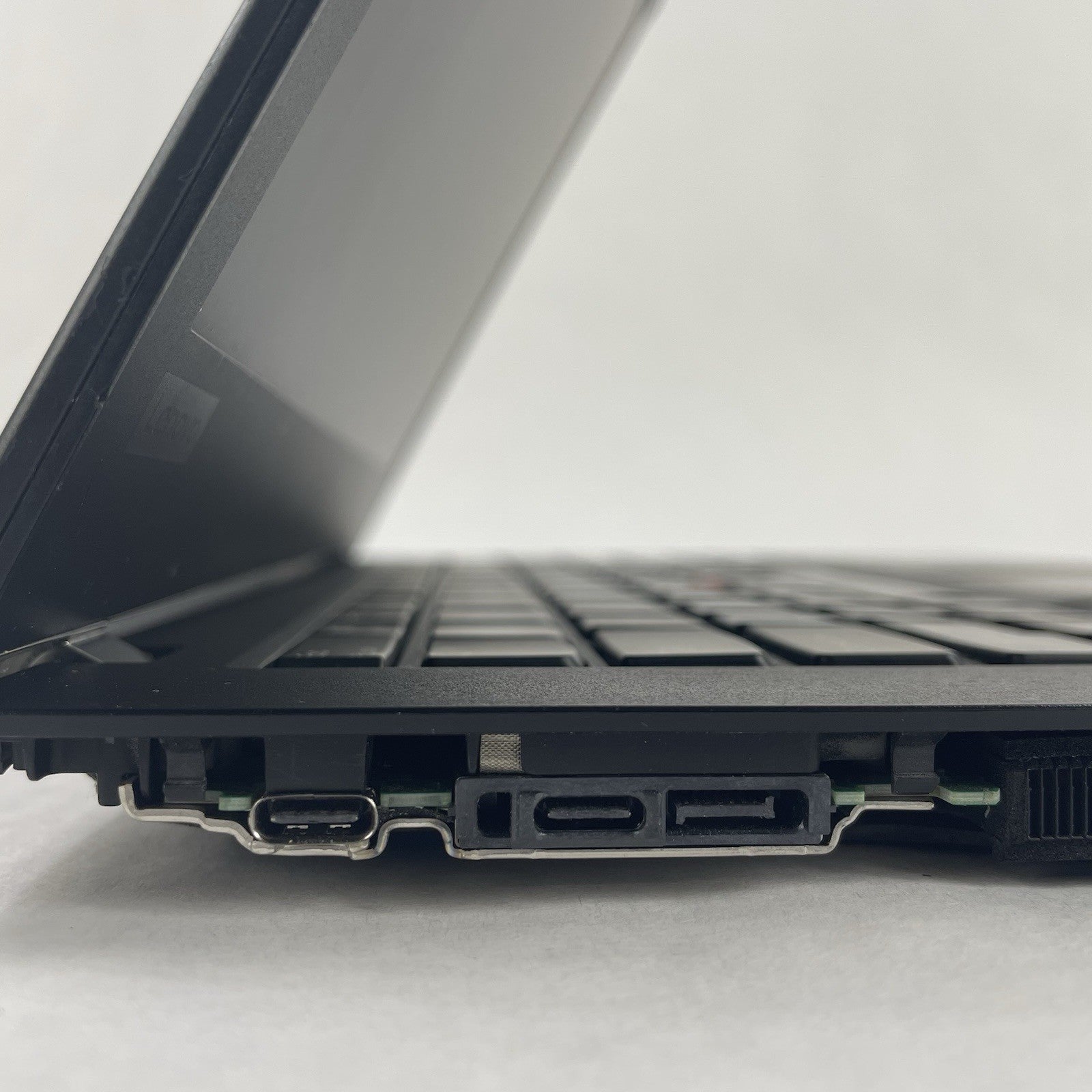 Lenovo ThinkPad T480 14" i5-8350U 1.70 GHz 8 GB RAM No SSD No OS - READ7