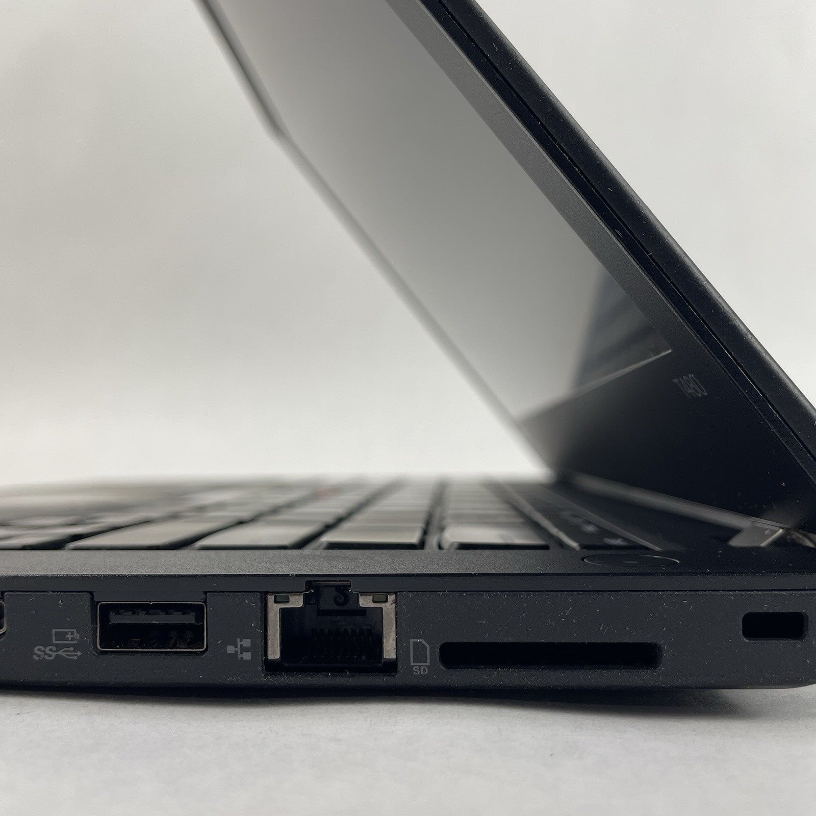 Lenovo ThinkPad T480 14" i5-8350U 1.70GHz 8GB RAM No SSD/OS/AC - Bad Charge Port7