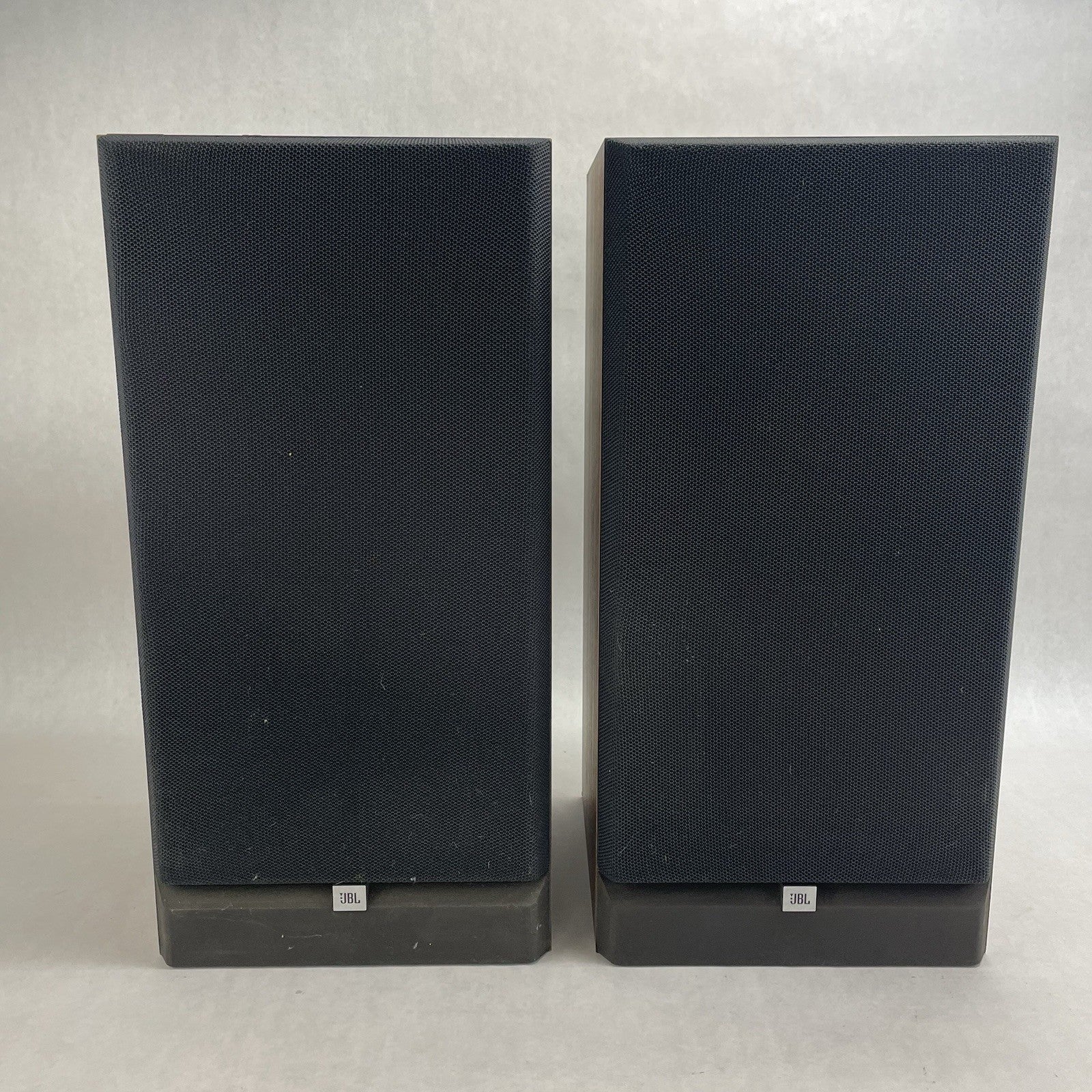 JBL P30 Large Bookshelf Speakers Tested1
