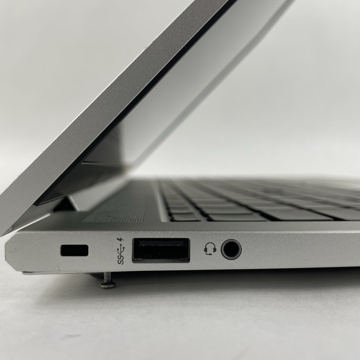 HP EliteBook 850 G8 15.6" i7-1185G7 3.00 GHz 8 GB RAM No SSD/OS/AC/Batt4