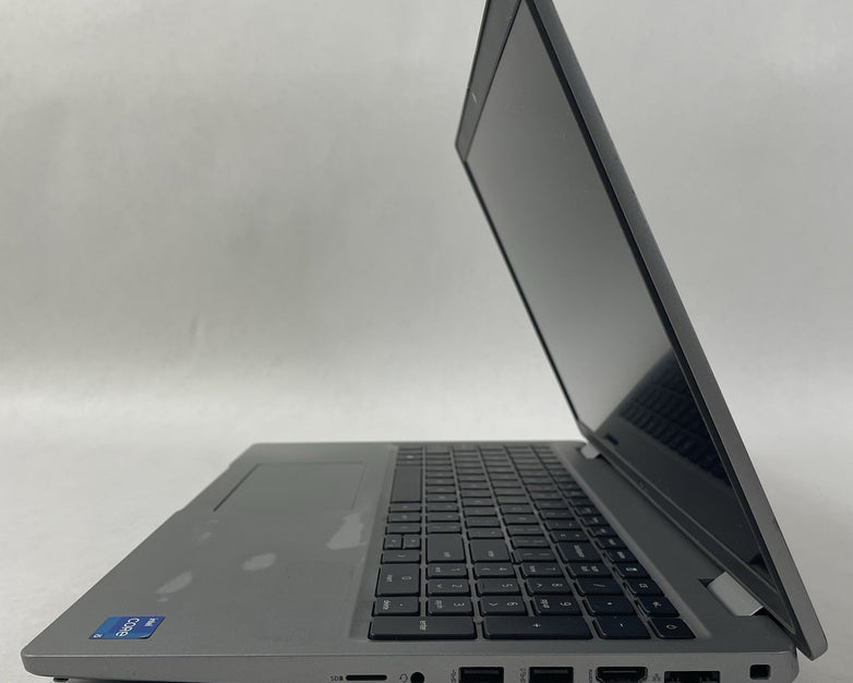 Dell Latitude 5520 15.6" i5-1135G7 2.40 GHz 8 GB RAM No SSD/OS/AC/Batt - Worn