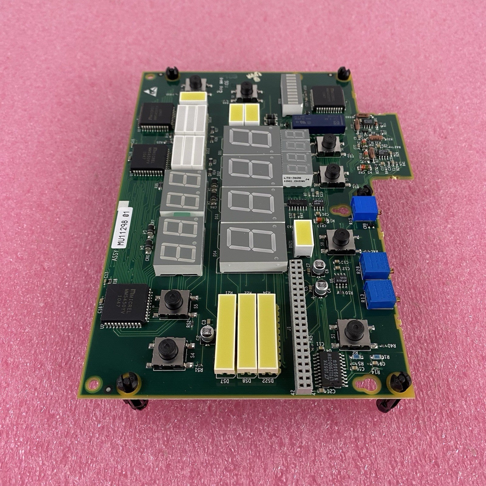 Hill Rom Drager Resuscitaire RW82VHA-1 Main LCD Control Board3