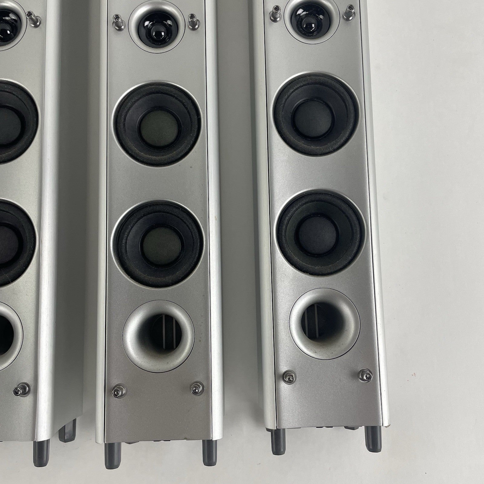 Sony SS-TS551 Surround Speakers Silver 4x5