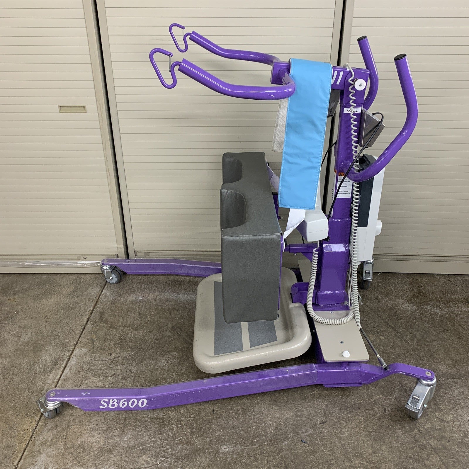 Vancare Vera II SB600 Powered Sit-to-Stand Patient Lift Powers Arms Don't Lift