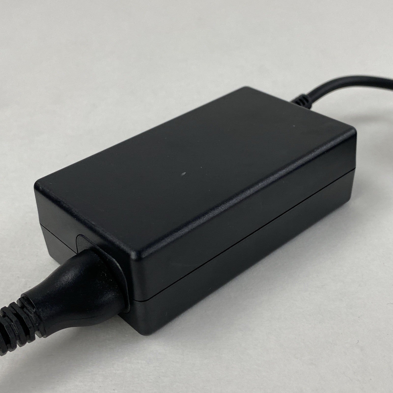 HP TPN-CA16 65W 19.5V 3.33A 7.4mm Laptop AC Adapter w/ Power Cord (Lot of 10)