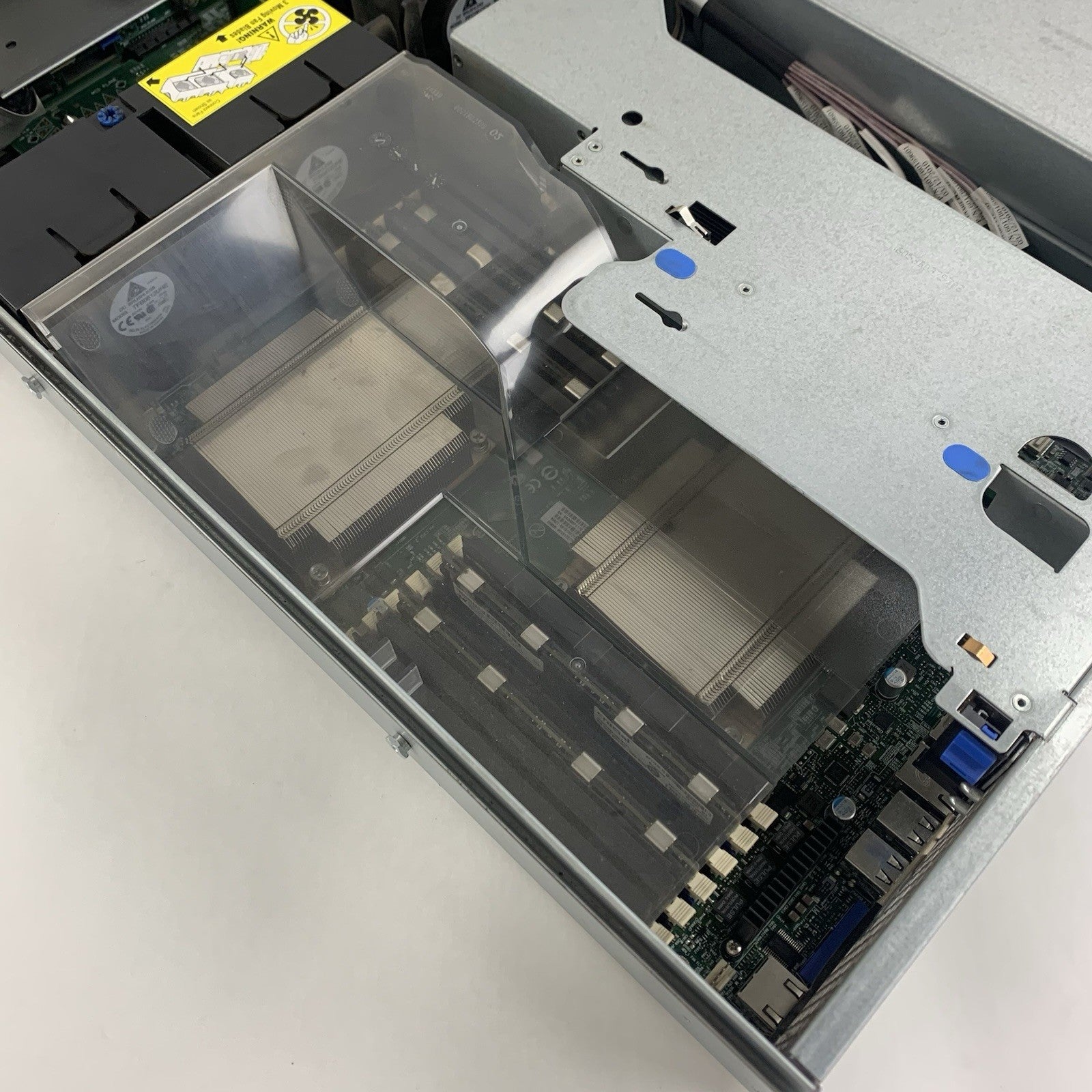 Intel SR2625 Server S5520UR Server 2x Xeon X5650 2.67 GHz 32 GB Ram No OS NO HDD14