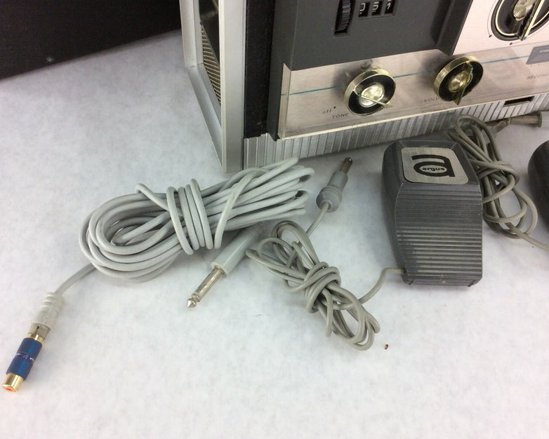 Argus Model 800 Reel to Reel Tape w/ Speakers - No Output