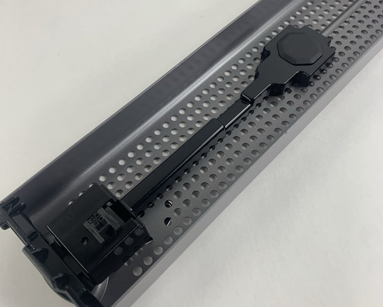 Dell P/N 6G401 0H005 Poweredge 2650 Lockable Front Cover Faceplate Bezel w/ Key