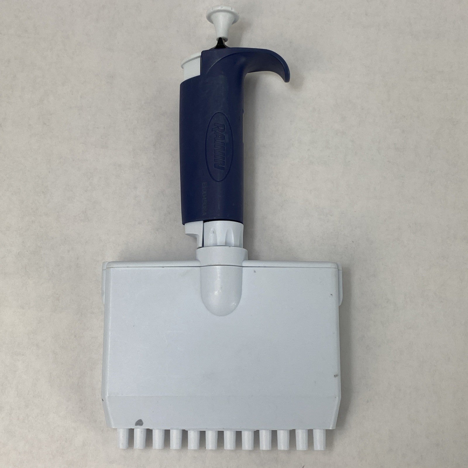 Rainin L200 Pipetlite 20-200 µL LTS 12-Channel Handheld Manuel Pipette10