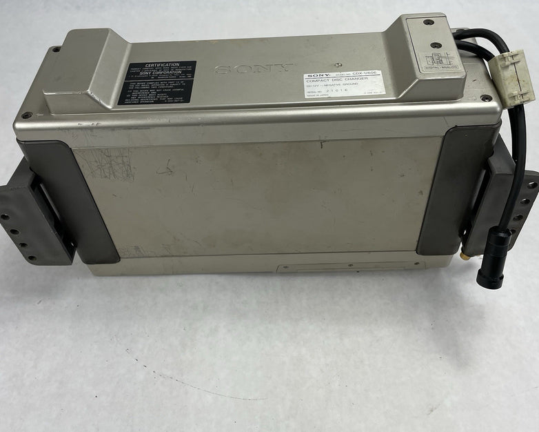 SONY CDX-U303 10 Disc CD Changer Parts or Repair