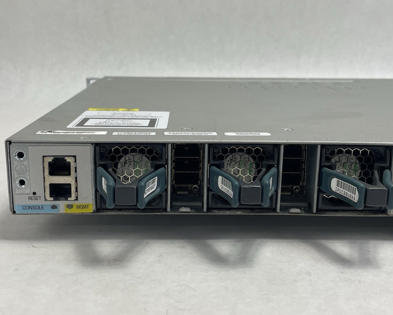 Cisco Catalyst WS-C3850-24T-L V06 24 Port Switch Tested & Reset 1X PSU