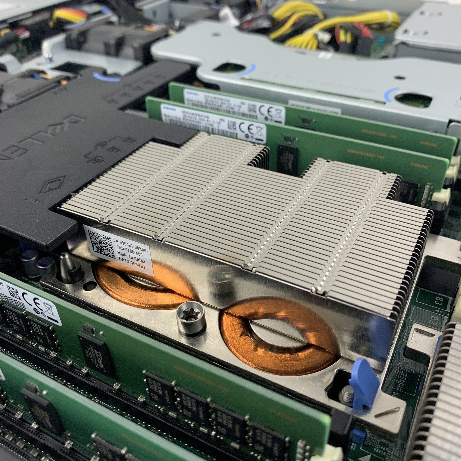 Dell PowerEdge R440 2x Xeon Silver 4110 2.1 GHz 128 GB RAM No HDD NO OS