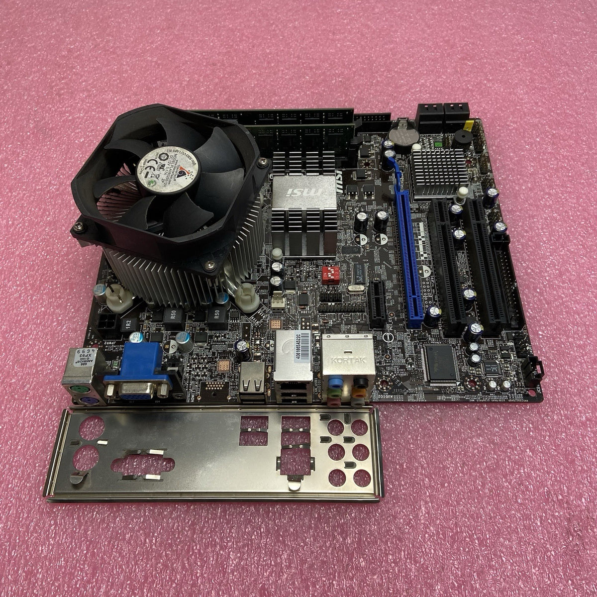MSI G41M-P33 Motherboard Intel Core 2 Quad Q300 2.5GHz 4GB RAM w/IO Shield4