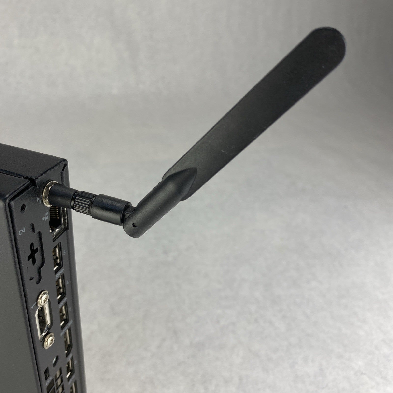 Lenovo ThinkCentre M710q Micro Intel i5-7500T 2.7GHz 1x8GB RAM WiFi No AC HDD OS