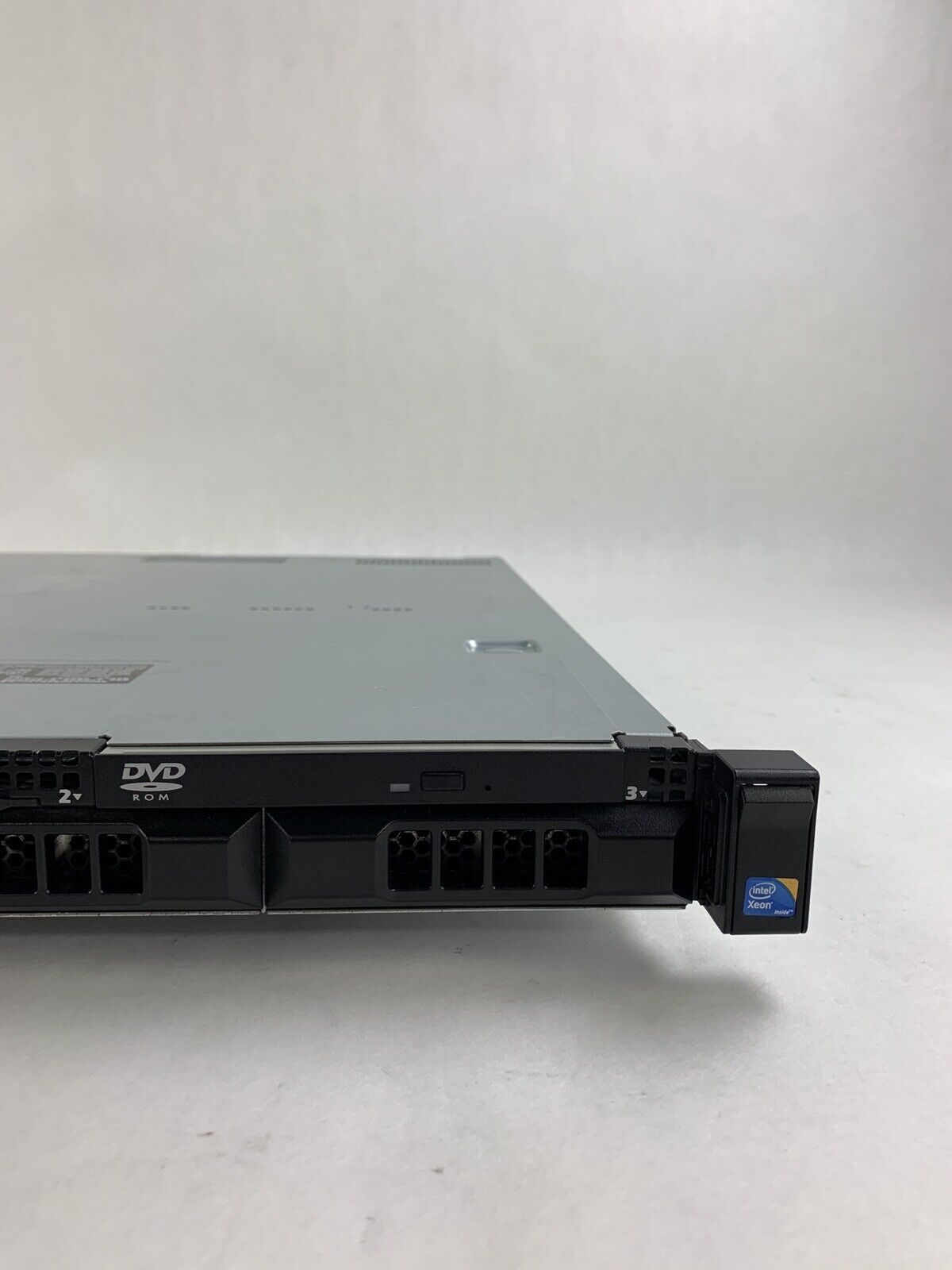 Dell PowerEdge R310 Intel Xeon X3450 2.67 GHz 4 GB RAM No Caddy No HDD No OS
