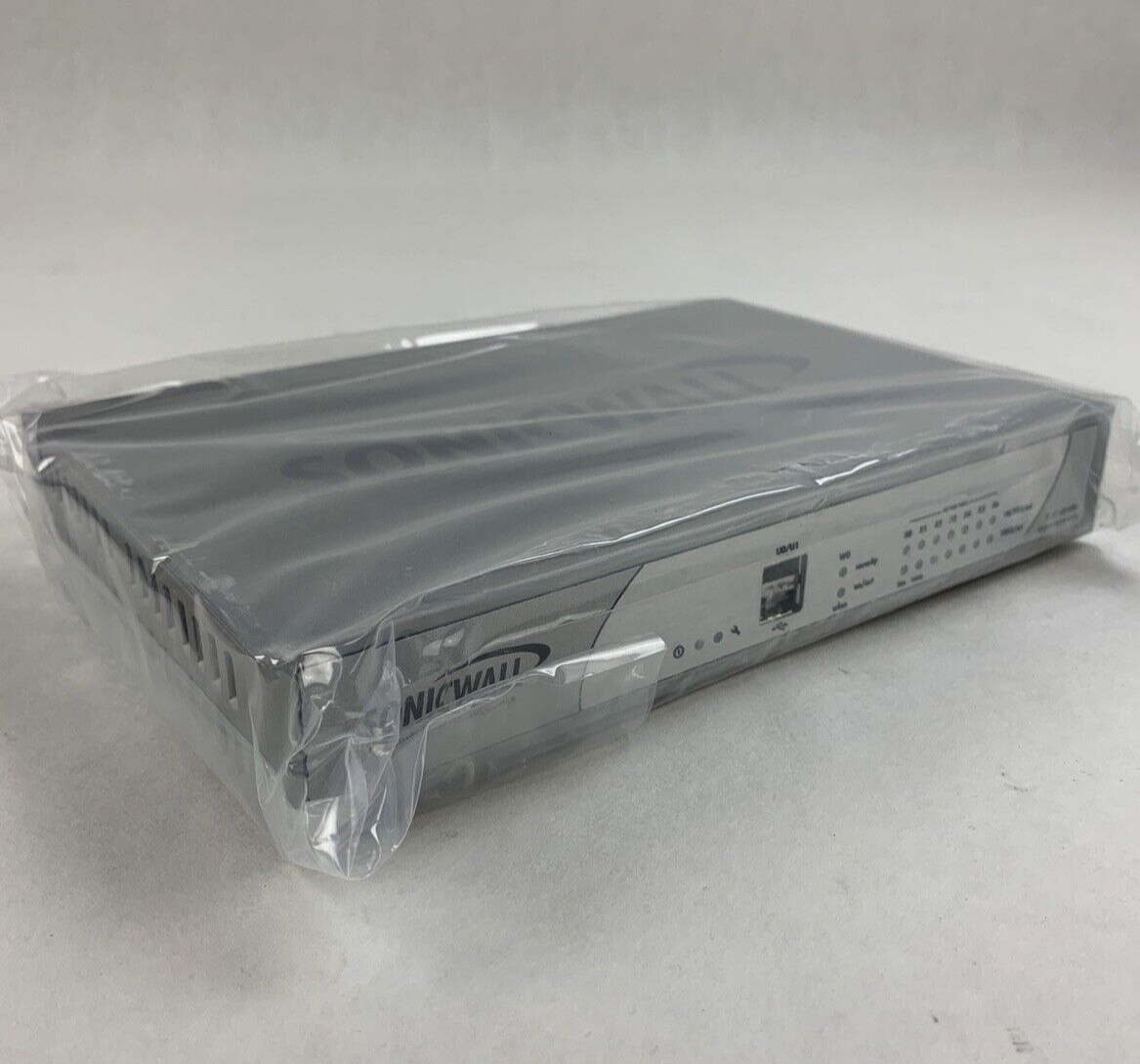 Sonicwall 01-SSC-4984 TZ 215 Wireless-N Network Security Appliance Open Box Set