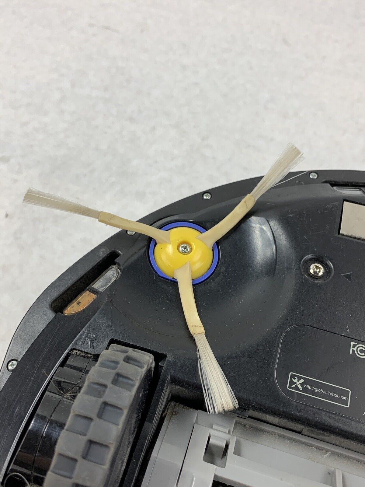 iRobot Roomba 690 Self-Charging Wi-Fi Smart Robot Vacuum Error 6 For Parts