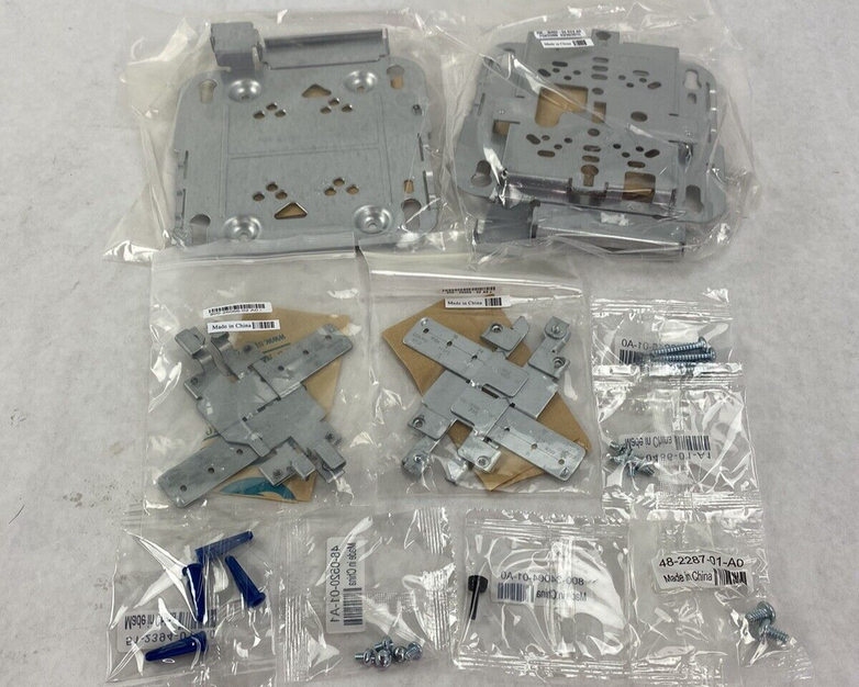Cisco 69-1820-05 Wireless Mounting Bracket Kit Contains 700-30482-04 Bracket