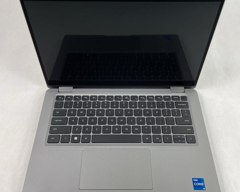 Dell Latitude 5330 13.3" i5-1235U 3.76 GHz 16 GB RAM No SSD/OS/AC