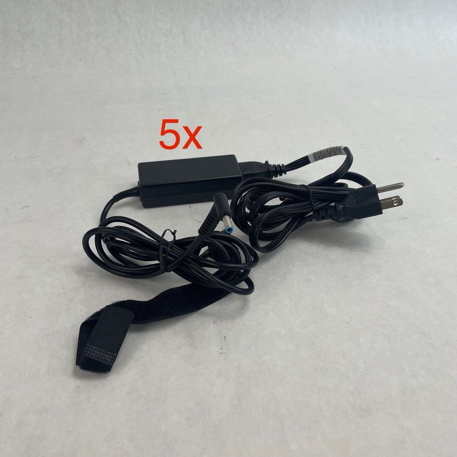 HP HSTNN-CA40 19.5V 45W Power Adapter 744481-002 Lot of 5
