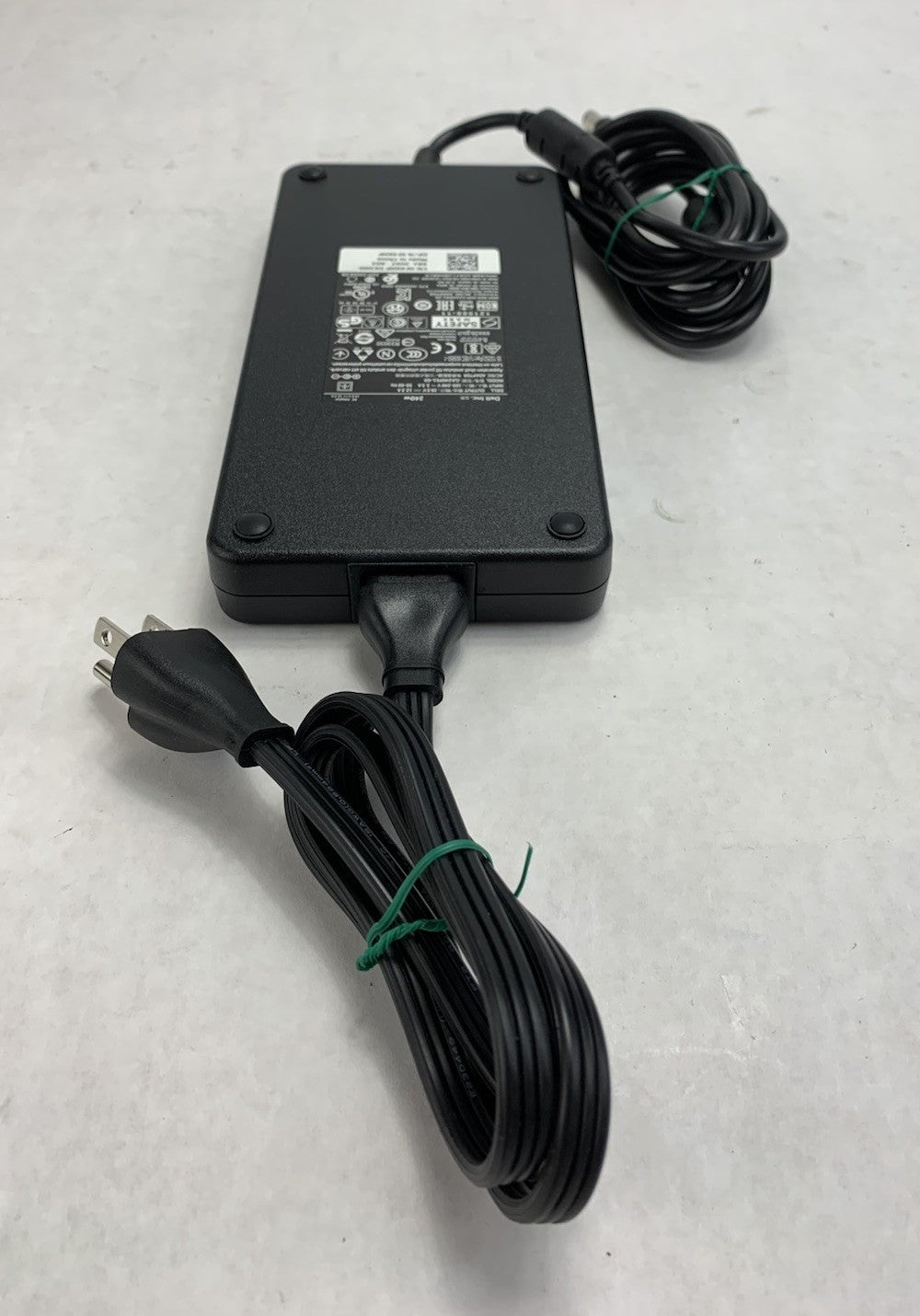 Dell GA240PE1-00 19.5V 12.3A 240W AC Adapter Power Supply3