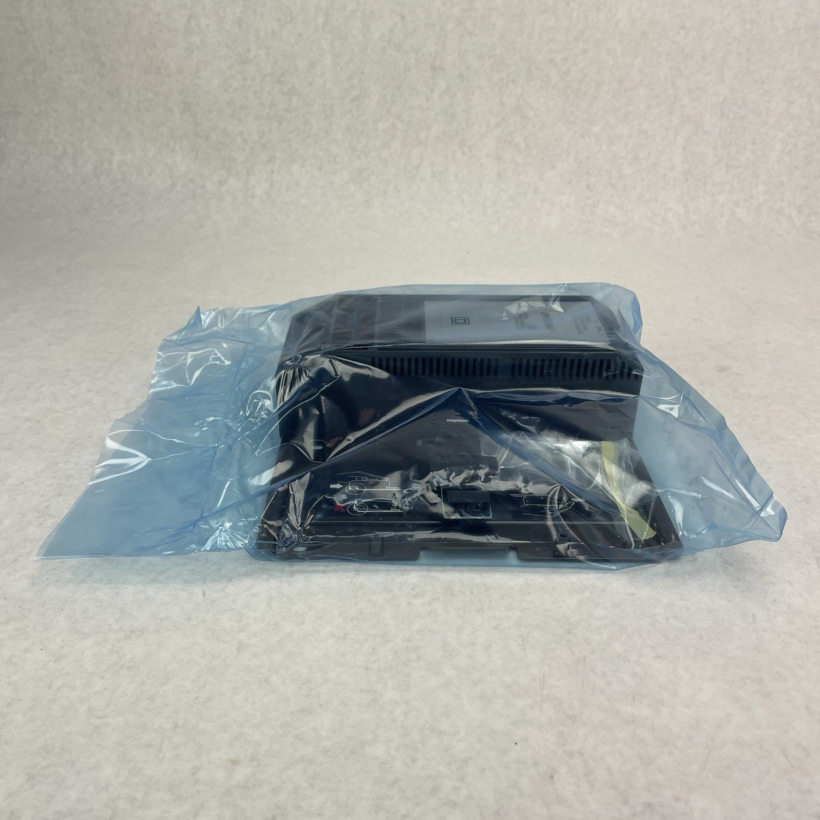 Square D 8005 CP-50 SY/MAX Model 50 Programmable Controller RT-108 Relay Module5