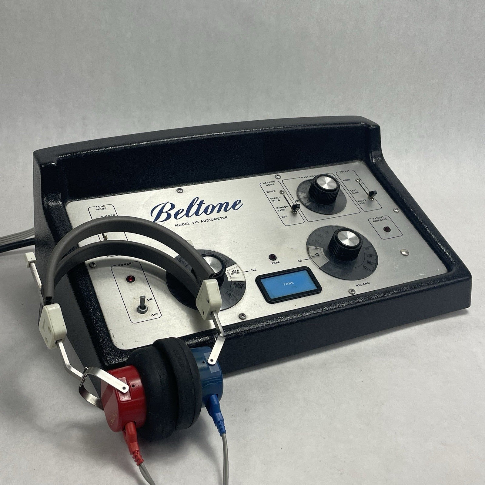 Beltone Model 110 Audiometer w/ Headphones0
